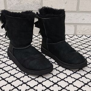 Ugg Australia Black Bailey Bow Boots Size 34